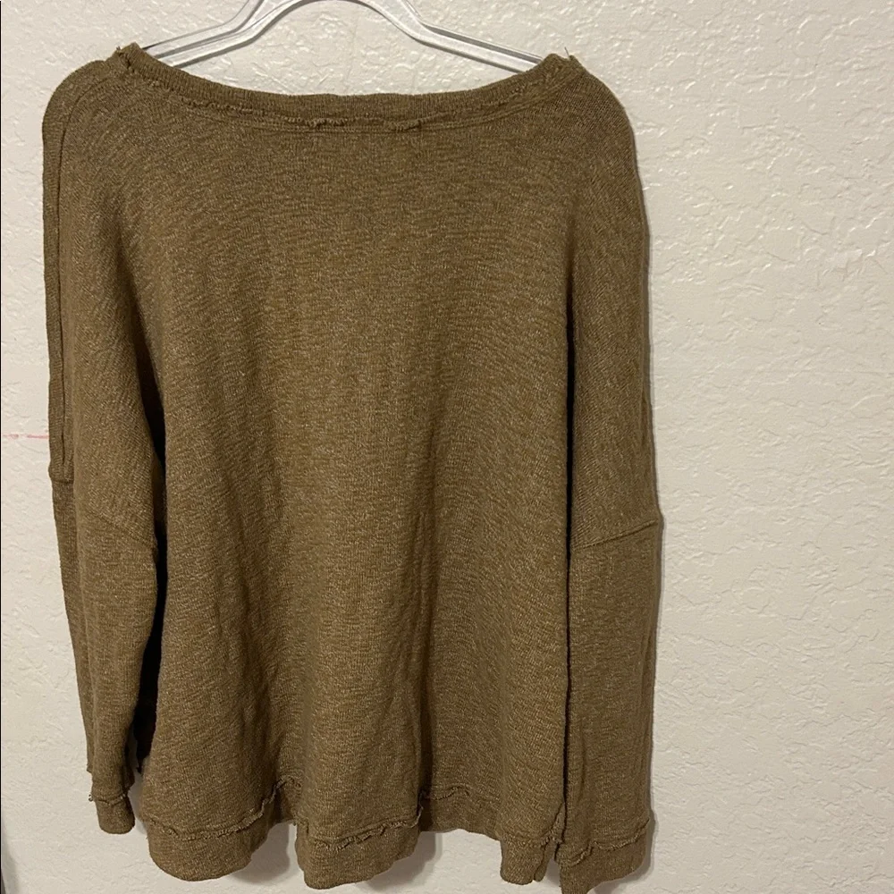 🚂FP Free People BEACH long sleeve Henley Top size M GUC